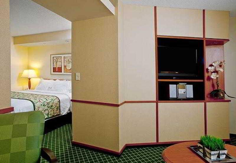 Fairfield Inn & Suites By Marriott Brunswick Freeport Zimmer foto